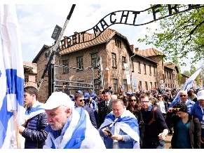 Улицами Освенцима прошел «Марш живых»