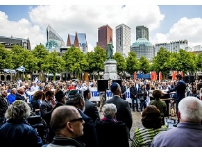 В Гааге прошел митинг против антисемитизма