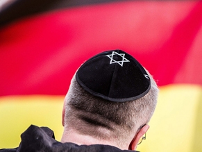 Еврейская община Германии критикует акцию «Германия носит кипу»