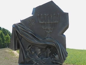 Мемориал жертвам Холокоста установили в Сенно