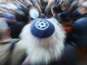 Полиция Мюнхена расследует два антисемитских инцидента