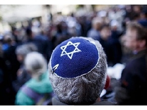 Над евреями в Берлине нависла опасность
