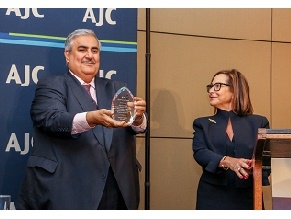 Бахрейн награжден премией Американского еврейского комитета «Архитектор мира»