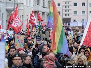 Тысячи человек протестовали в Ганновере против акции неонацистов