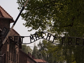 Как в Германии относятся к памяти Холокоста?