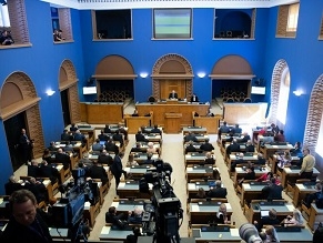 Парламент Эстонии хочет осудить РФ за ее трактовку истории