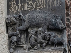 Немецкий суд отклонил иск об удалении «еврейской свиньи» со стены средневековой церкви