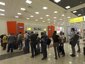 Israelis detained at Moscow airport, denied entry to Russia for 2nd time in days