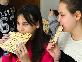 In Moldova, Jewish teens go to schools to dispel anti-Semitic stereotypes