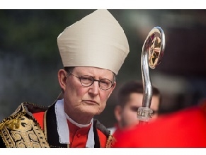 Немецкий кардинал призвал к протестам против антисемитизма