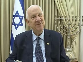 Президент Израиля начал читать сказки для их детей, находящихся в карантине