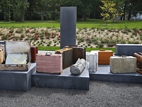 На вокзале в Германии открыли мемориал депортированным евреям
