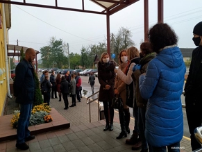 Беларусские власти судят тех, кто возлагал цветы к памятнику жертвам Холокоста в Слуцке