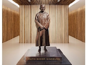 В Бруклине открыли памятник Рут Гинзбург