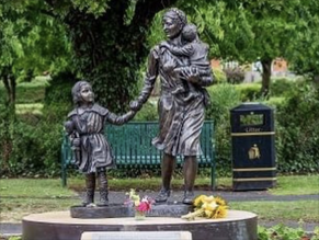 В Ноттингеме открыт памятник Ирен Сендлер