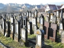 Почти половина еврейских кладбищ Европы нуждается в защите