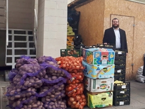 Еврейская община Днепра помогает продуктовыми наборами не только еврейским организациям