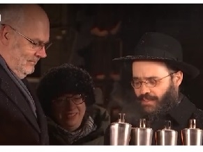 Президент Эстонии зажег ханукальную свечу