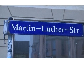 В Берлине 290 улиц, названных в честь людей, которые выражали антисемитские взгляды