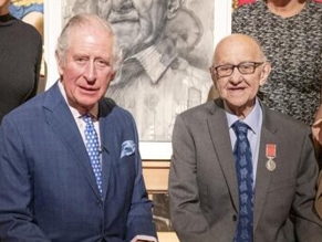 Принц Чарльз встретился с пережившими Холокост