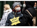 В Германии запретили желтые звезды на антиковидных протестах