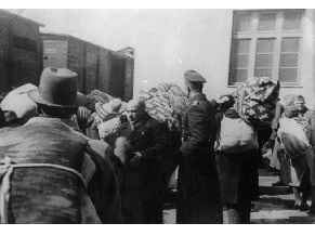 Болгарские историки заявили, что Болгария должна взять на себя ответственность за депортацию евреев
