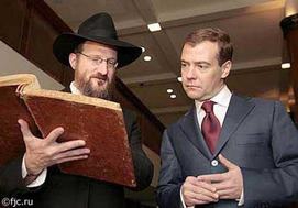 Medvedev sees dwindling anti-Semitism in Russia