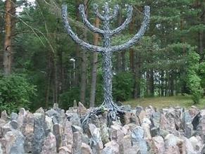 Latvian Jews Honor Holocaust Victims