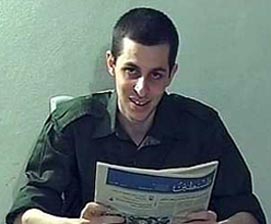 Hamas strongman denies French doctors visited Shalit in Gaza 