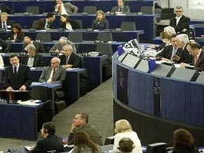 Европарламент поддержал отчет Голдстона 