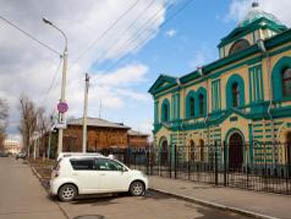 В Шаббат у синагоги не парковаться!